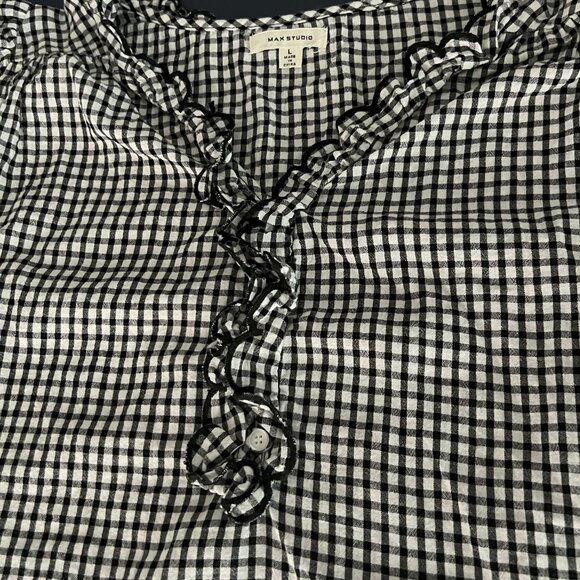 Max Studio Black and White Checked Short Sleeve top - Picture 2 of 4